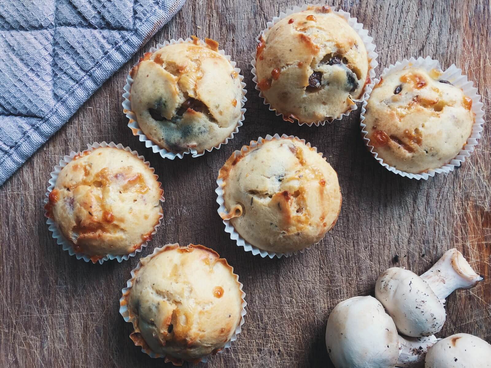 svampemuffins med bacon og parmesan ingredienser
