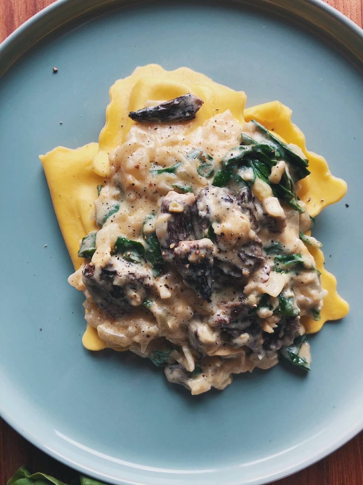 ravioli med morkel sauce opskrift