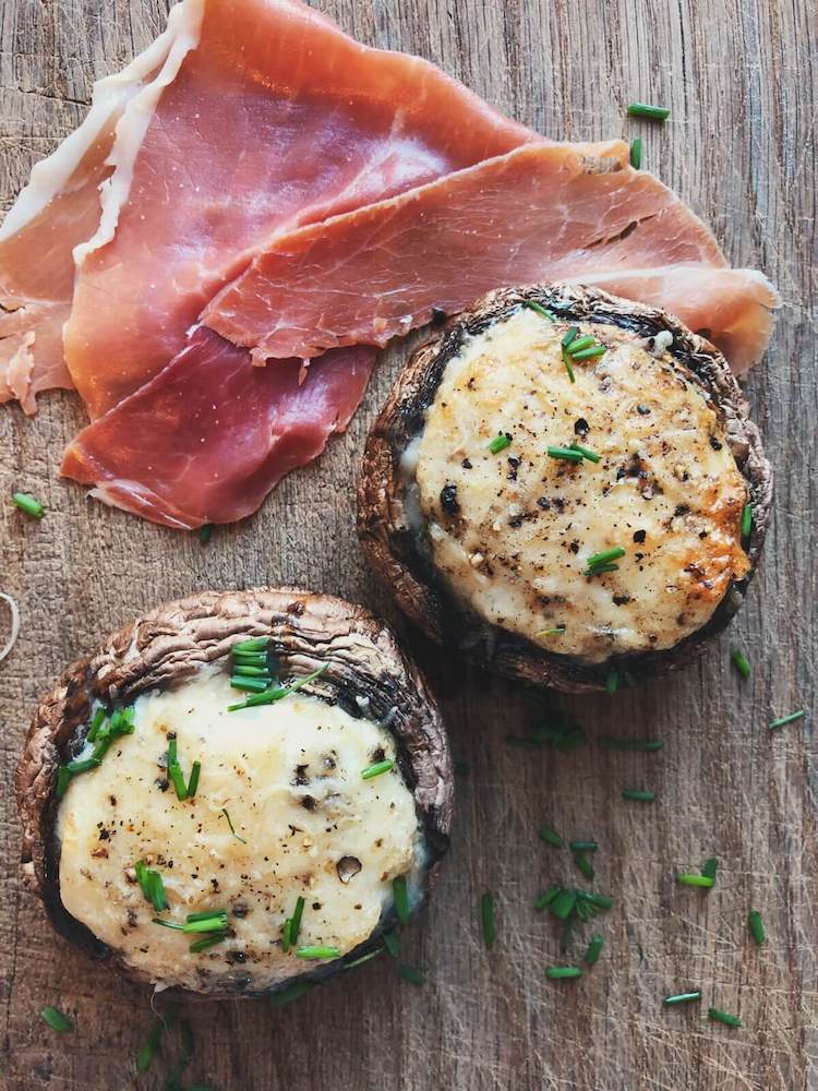 Fyldt portobello med æg og parmesan ingredienser