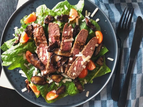 Steak salat med Skælrørhat