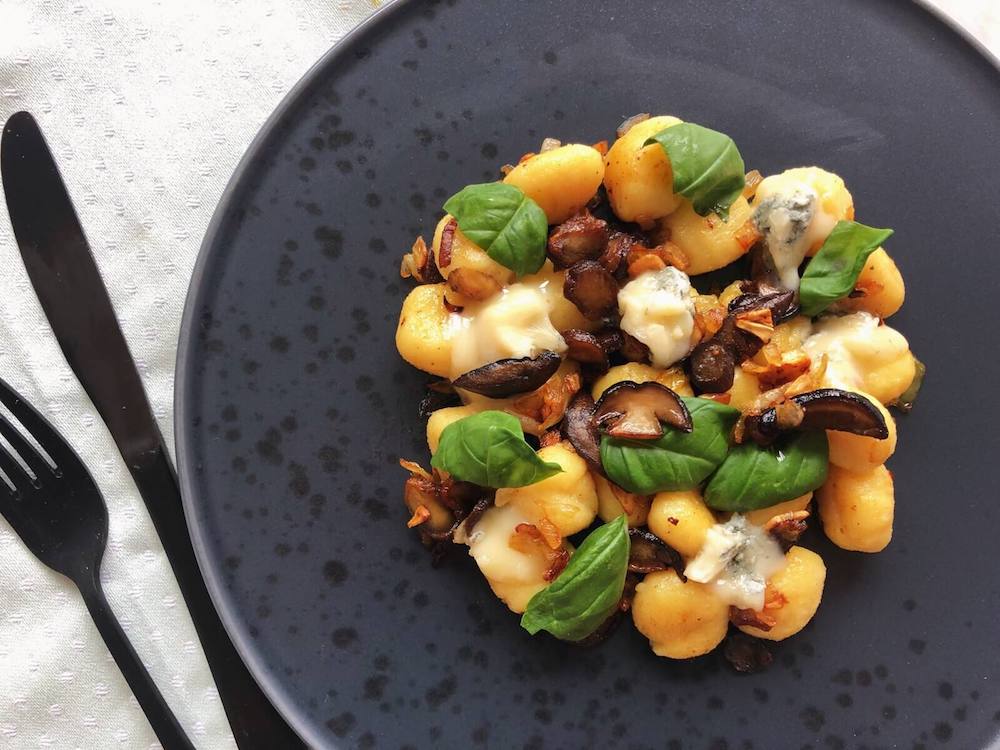 Gnocchi med Skælrørhat og skimmelost